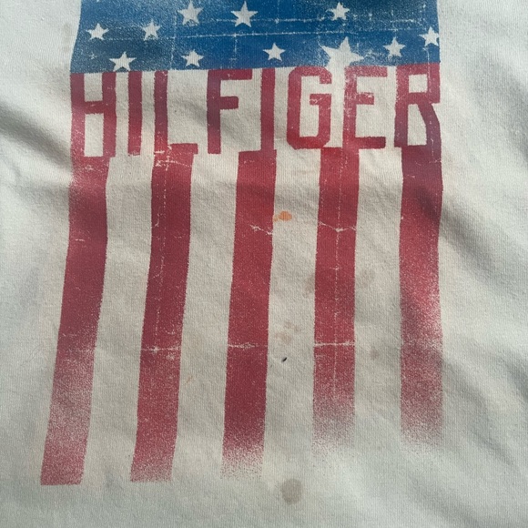 Tommy Hilfiger tee  2T - Picture 2 of 8